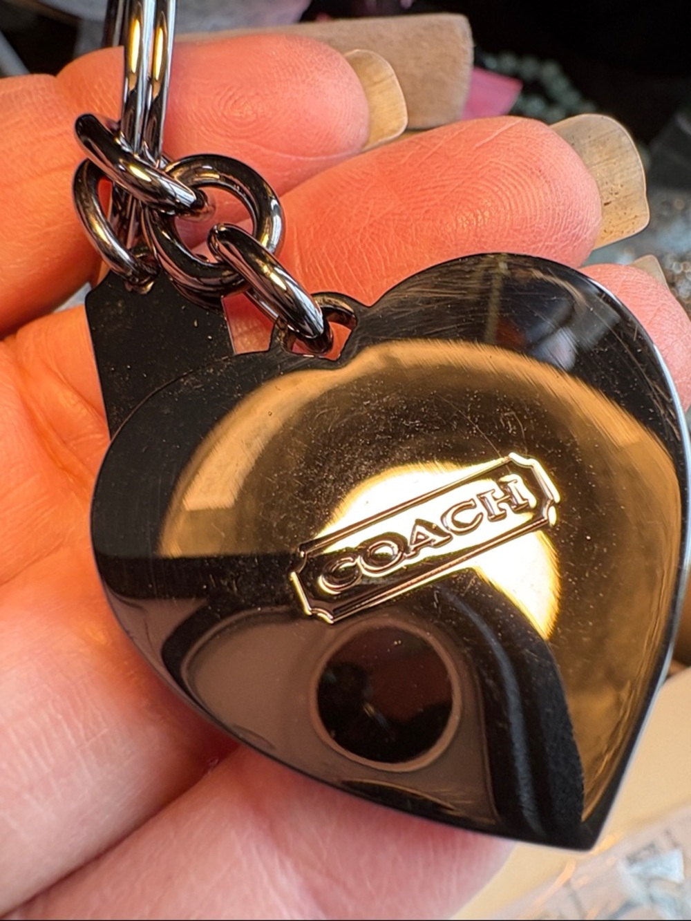 Coach Heart Key Ring with Signature C’s - Picture 4 of 7